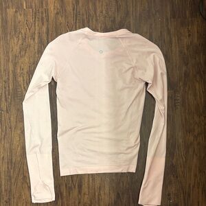 Lululemon swiftly tech